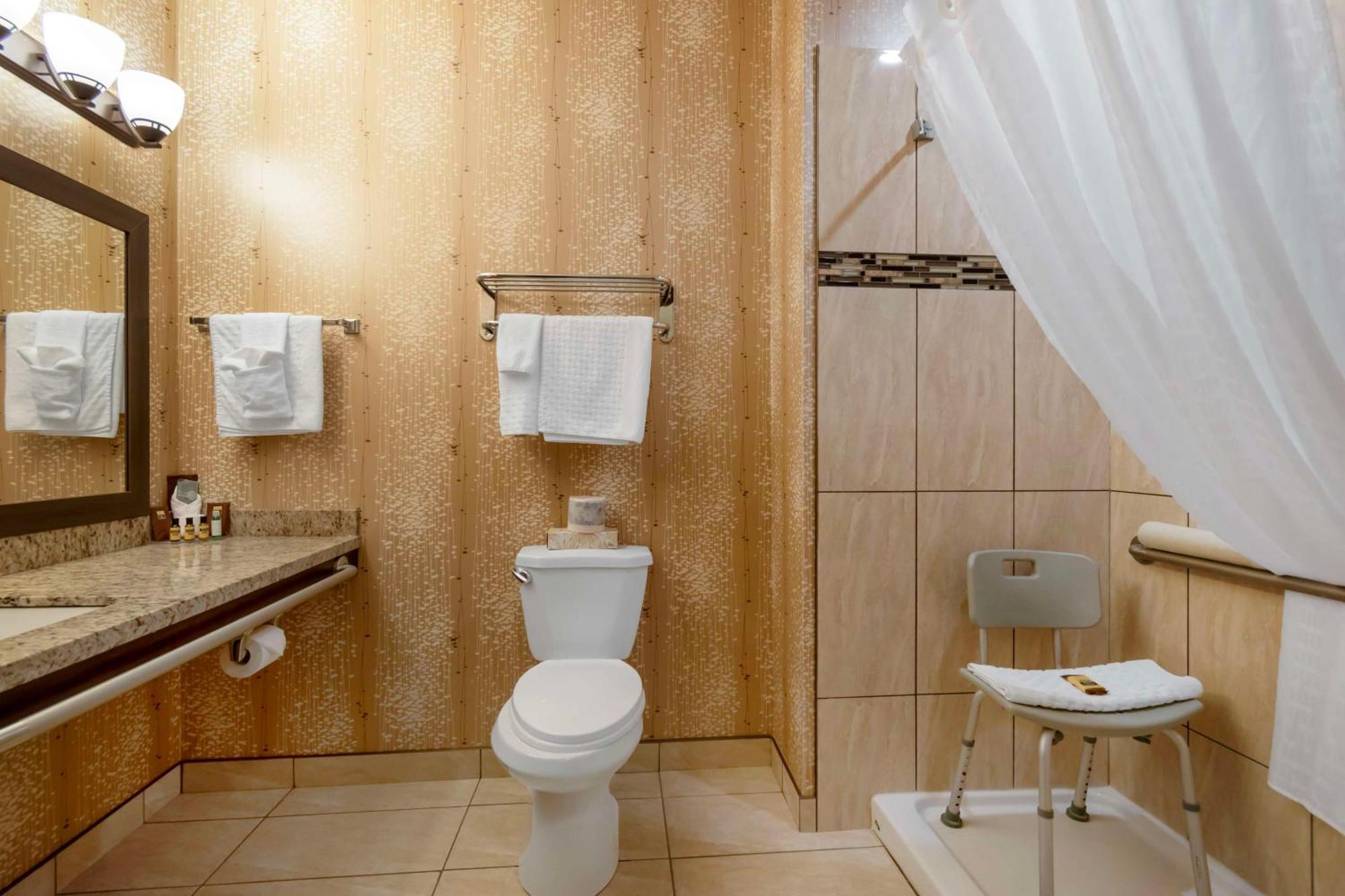 Best Western Plus Moosomin Hotel Ngoại thất bức ảnh