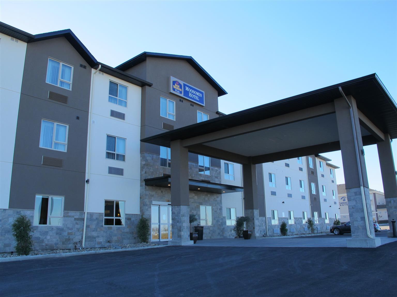 Best Western Plus Moosomin Hotel Ngoại thất bức ảnh
